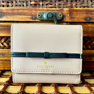 Peach black bow Kate Spade wallet🎊